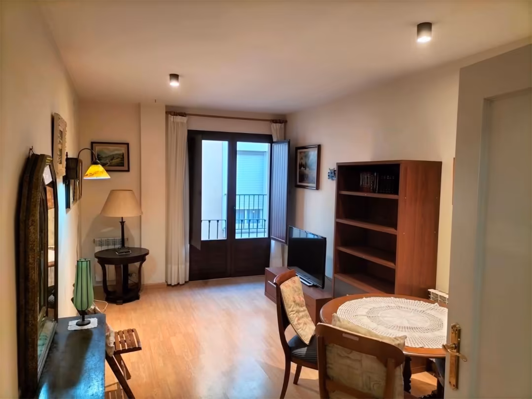 Piso en  Calle Cruz 16