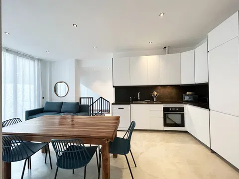 Piso en calle de Villalonga, 49 a