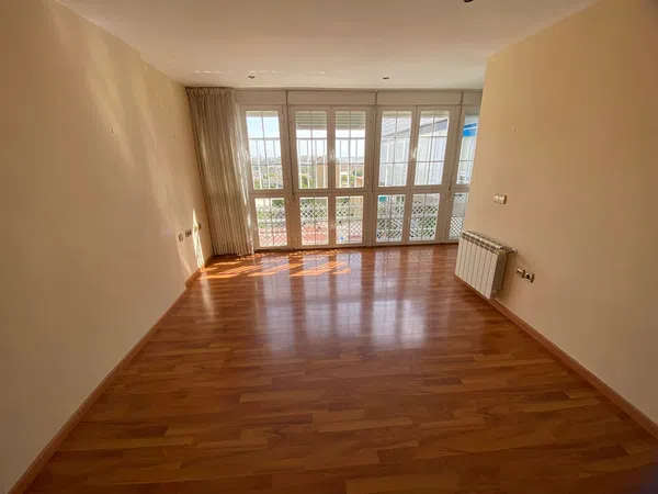 Piso en calle Marqués del Nervión, 114 - Foto 1