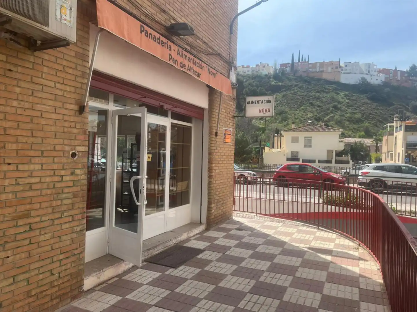 Local comercial en  Calle el Calar 86 - Foto 2