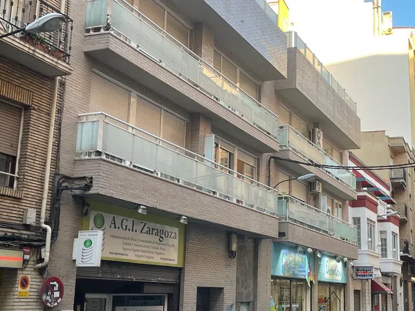 Piso en calle de Cristóbal Colón, 7 - 9