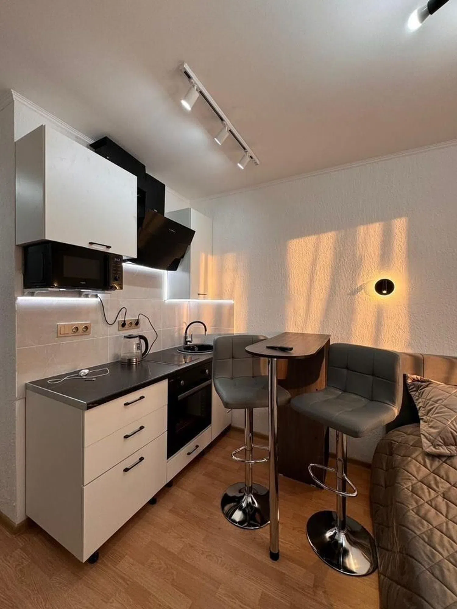 Estudio en C. del Ferrocarril, 21 - Foto 1