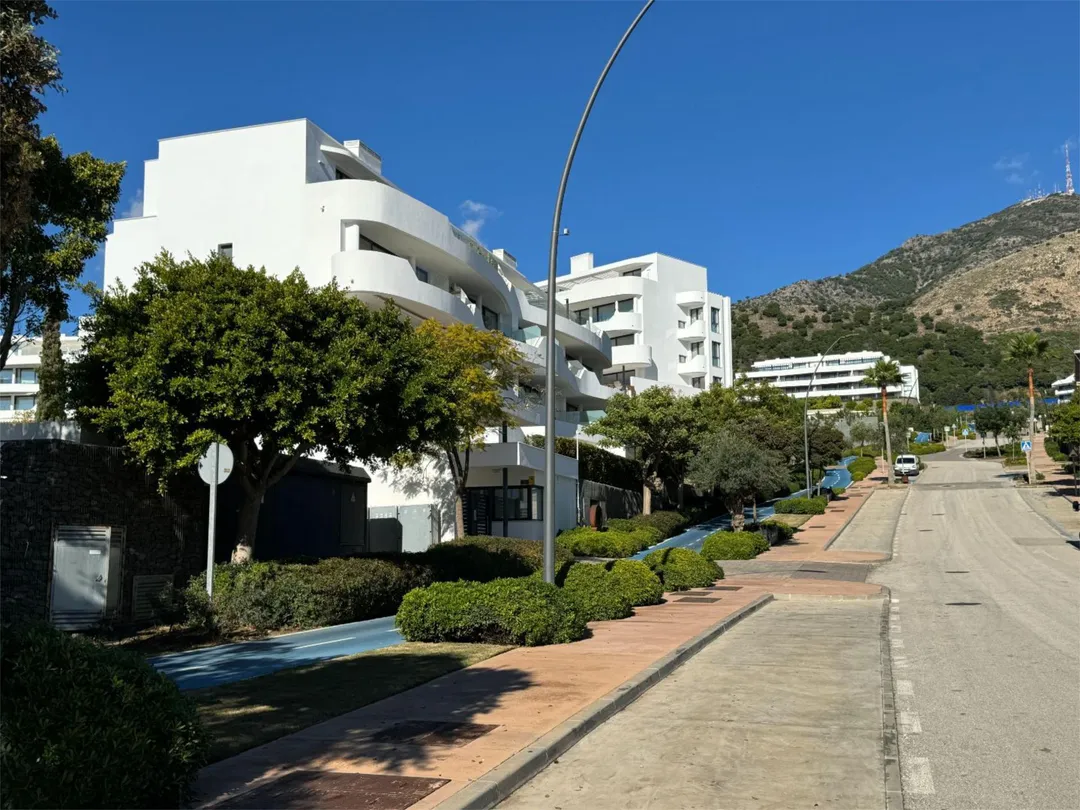 Piso en avenida Av. 8 de Marzo 3 - Foto 11