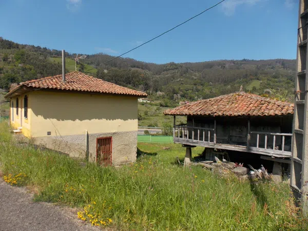 Casa rural en Via Oviedo-Villaviciosa s/n, Parroquias suroccidentales, Parroquias suroccidentales - Foto 2