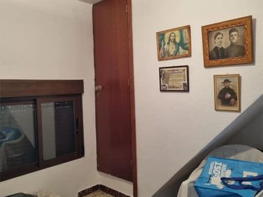 Casa adosada en  Calle Castillejos 16 - Foto 2