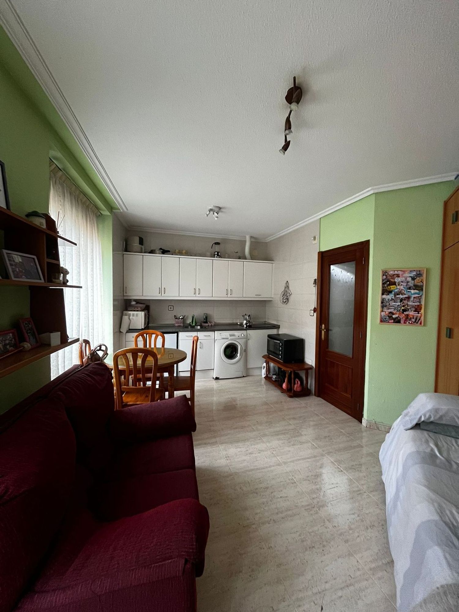 Estudio en calle Serranos, 28 - Foto 1