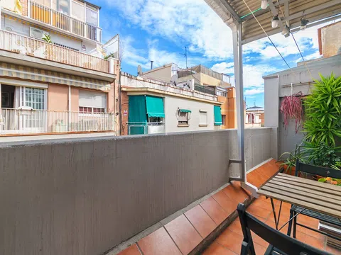 Piso en calle de Llançà, 46