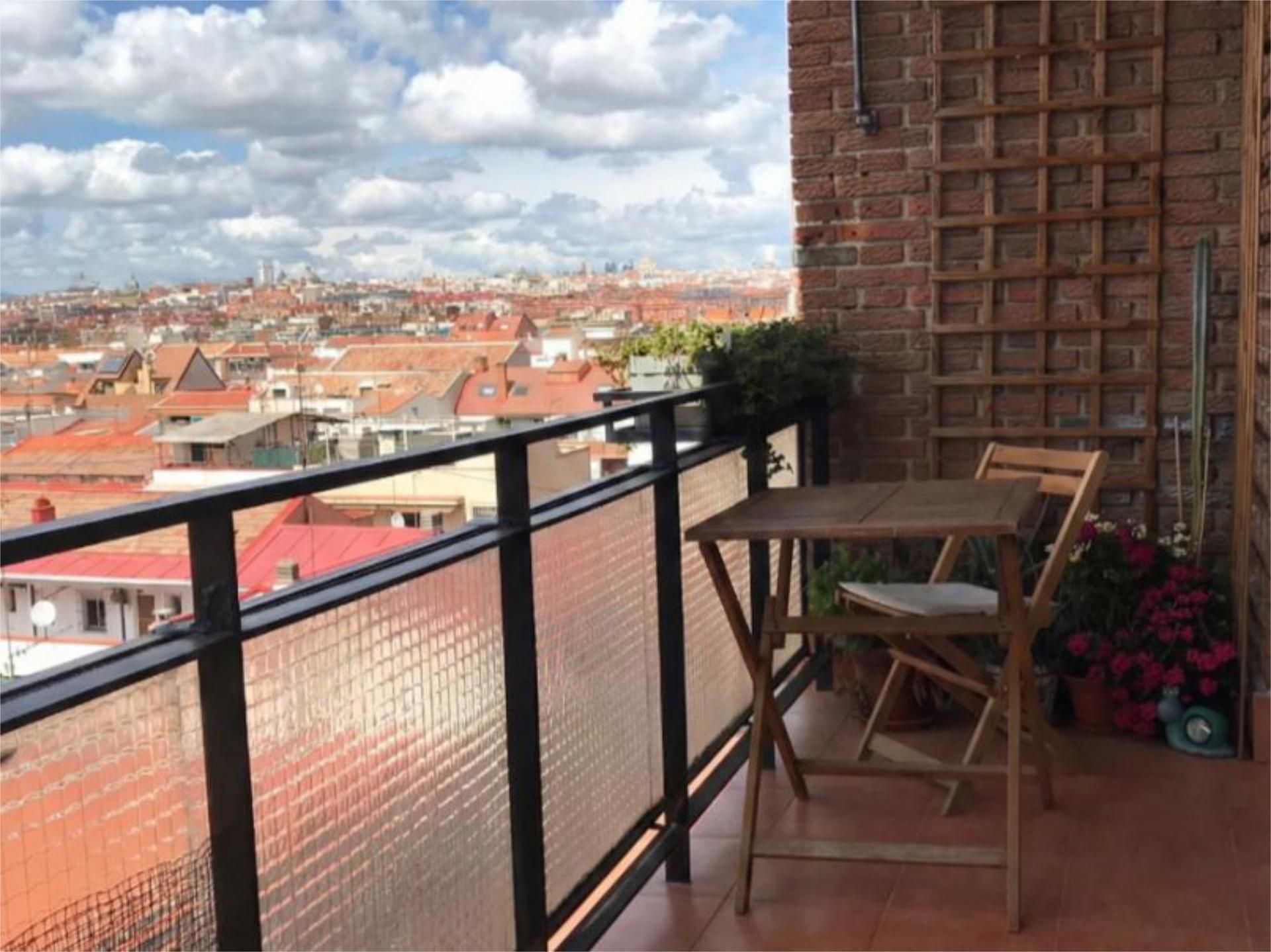 Piso en  Calle del Marqués de Jura Real 22