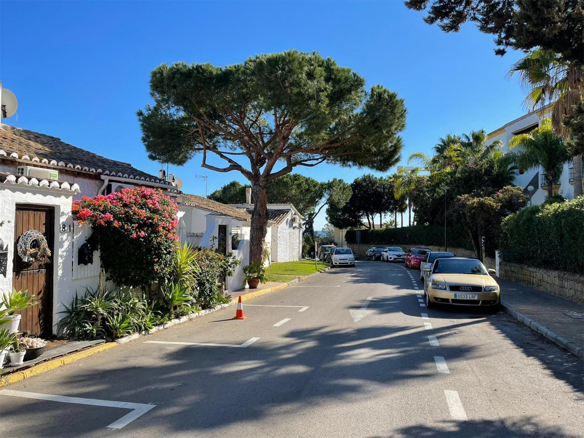 Piso en  Urbanización Pueblo Andaluz 12D - Foto 1