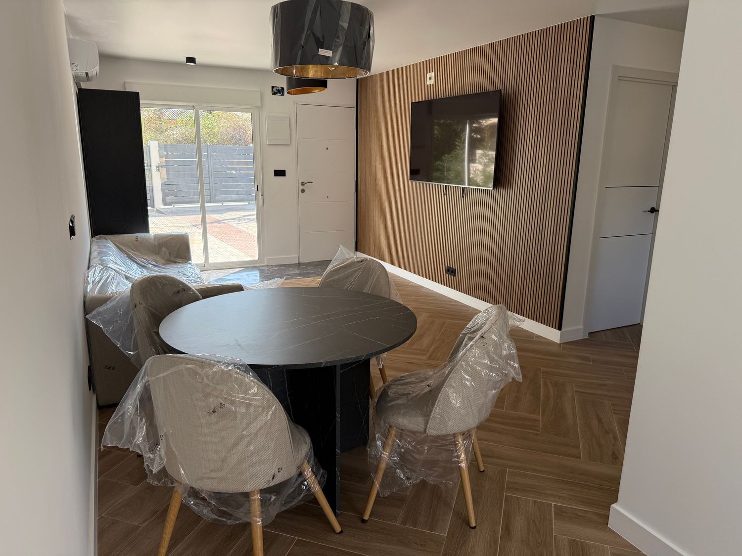 Casa independiente en calle Serra del Montgó, 11 - Foto 1