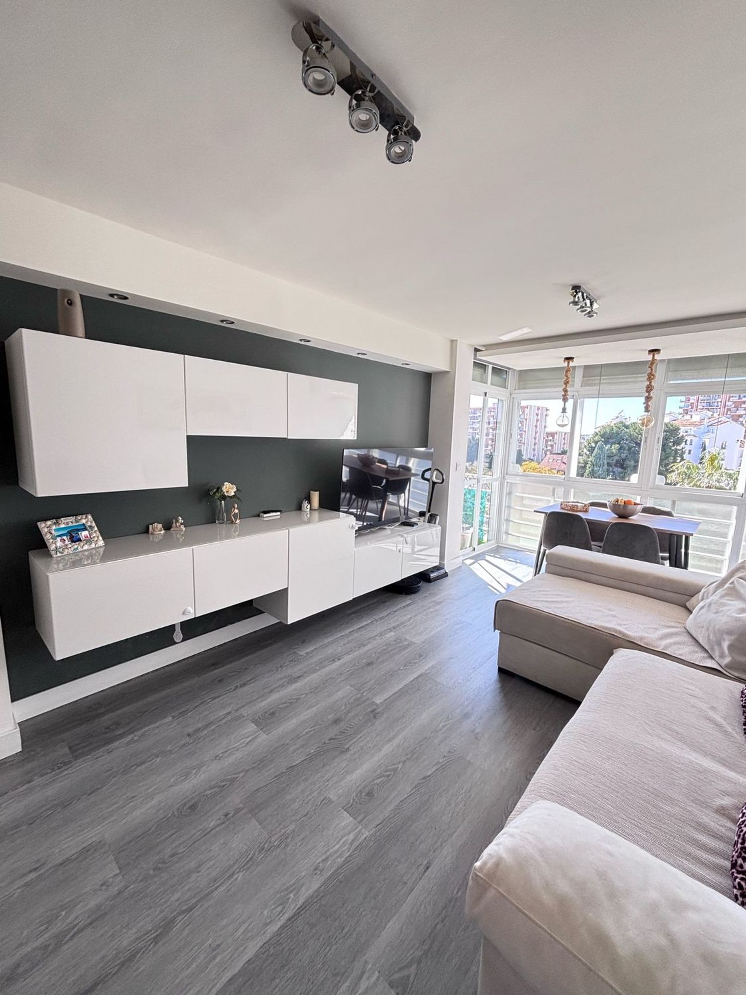 Piso en avenida de la Telefónica, 15 - Foto 3