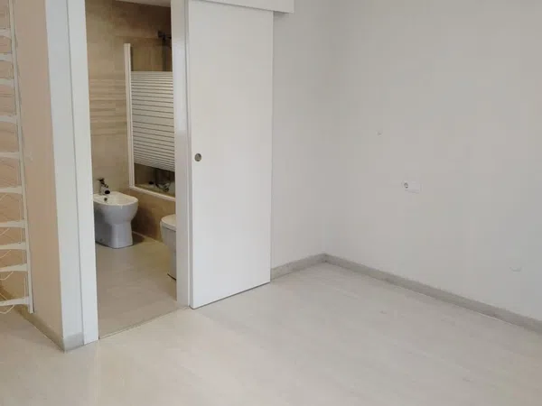 Piso en Calle Conde de las Navas - Foto 11