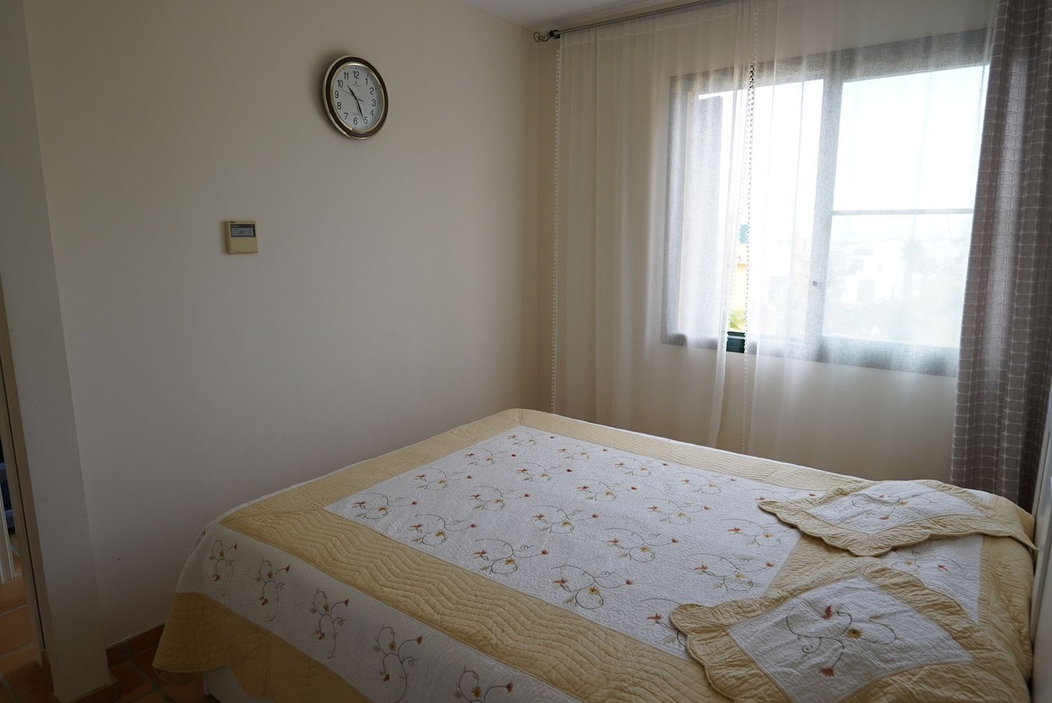 Chalet adosado en Golf Bahía - Foto 9