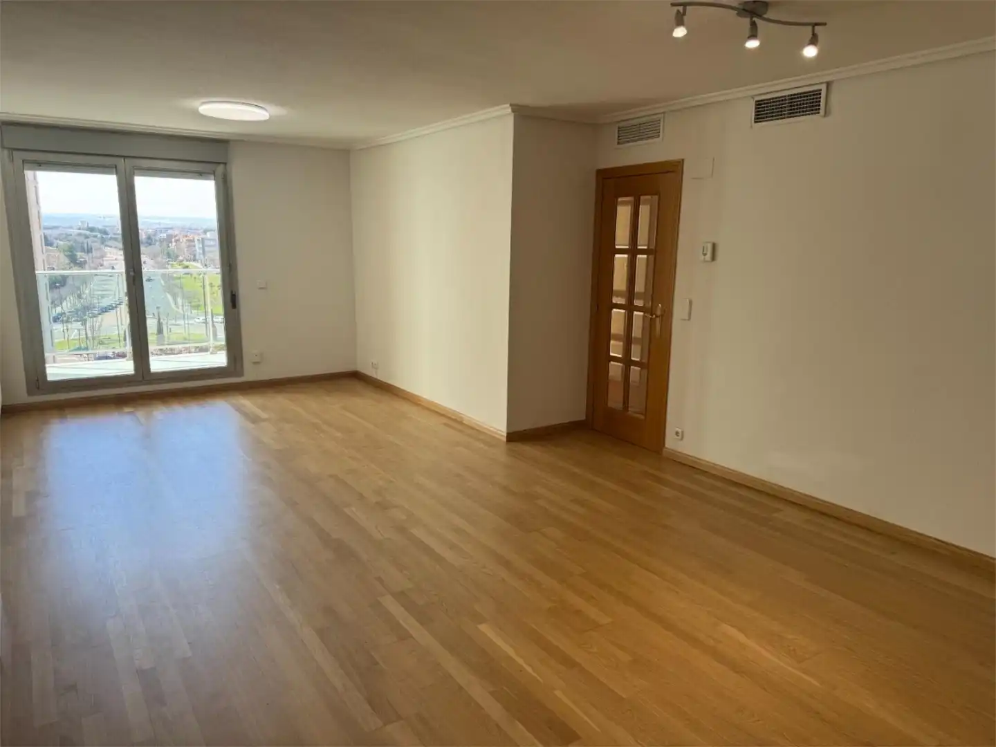 Piso en  Avenida de Gómez Laguna 43 - Foto 2