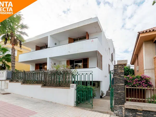Chalet adosado en Calle Teniente C Castillo Olivares, 4 - Foto 1