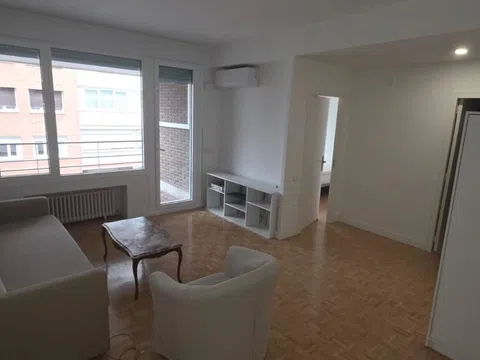 Piso en calle del Doctor Fleming, 35