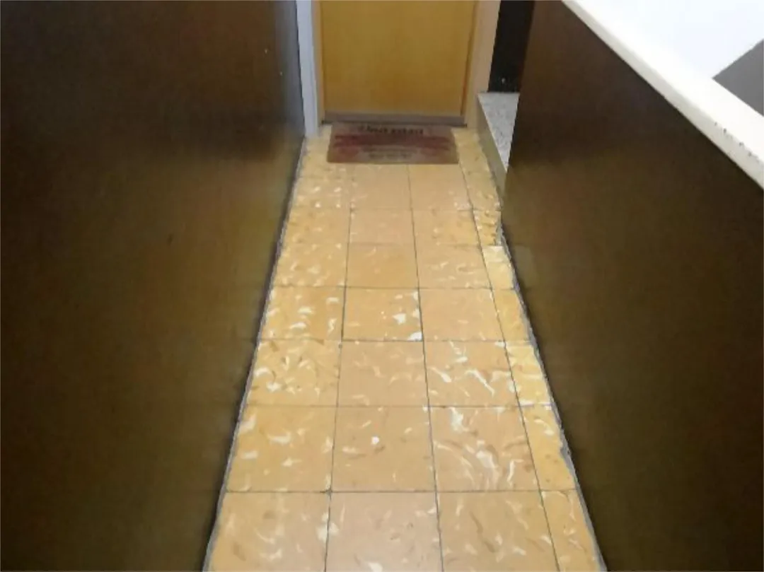 Piso en  Carrer de Josep Sangenís 46 - Foto 4