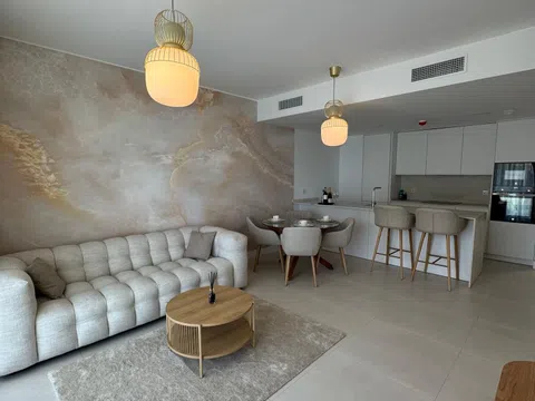 Piso en avenida Fuengirola, 10