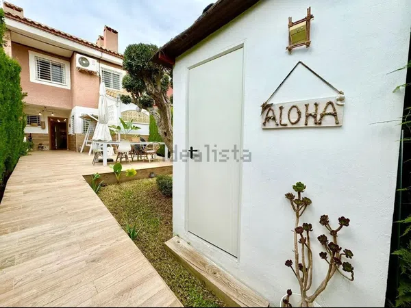 Chalet pareado en avenida Capiscol, 18