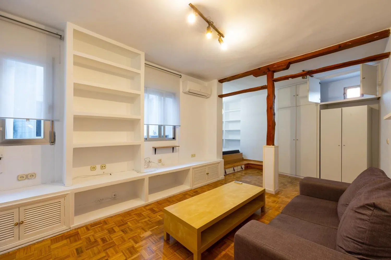 Piso en calle de Luchana - Foto 3