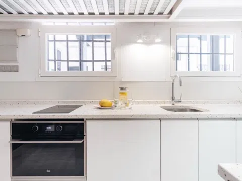 Estudio en calle de Velarde, 6