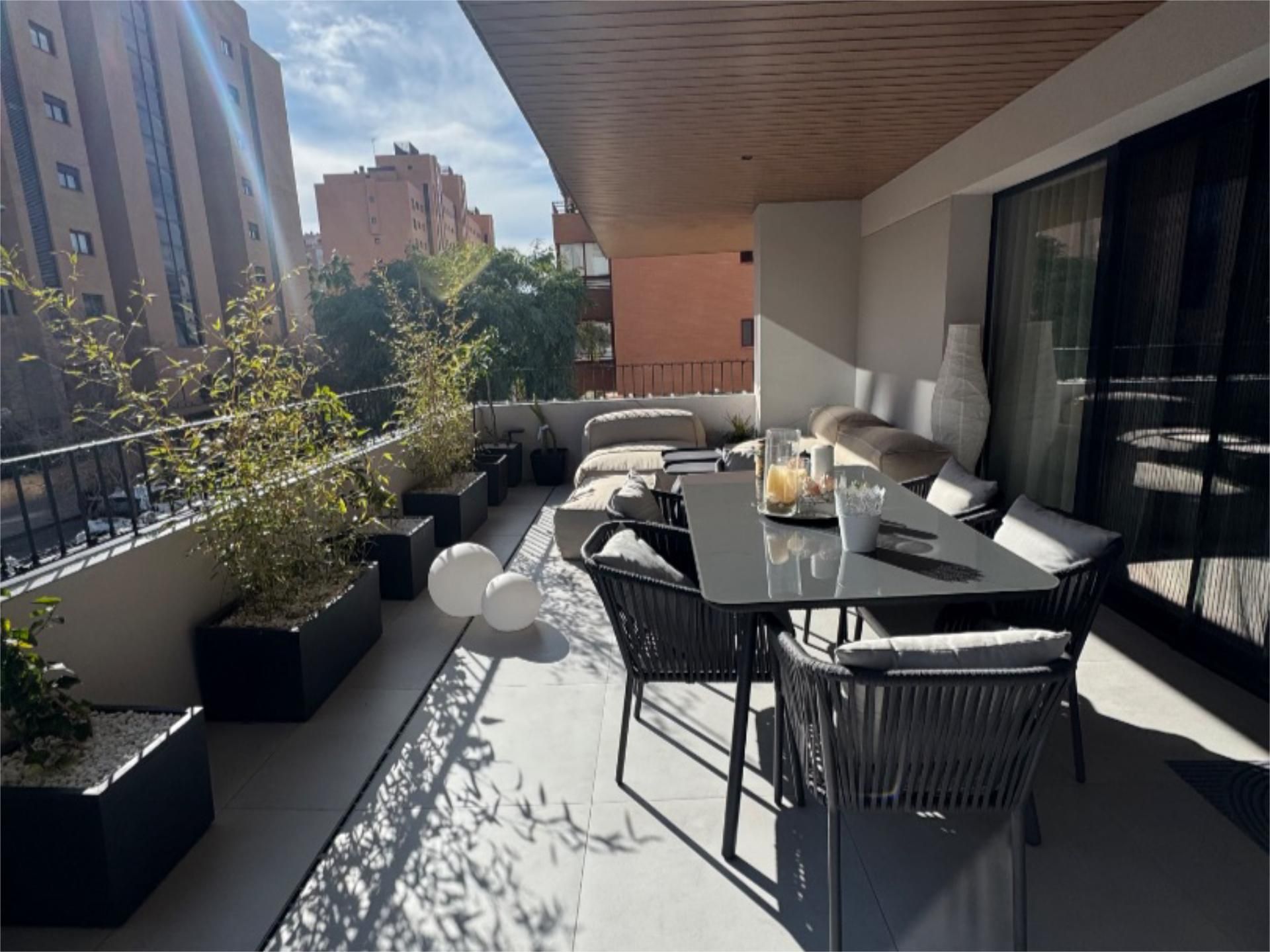 Piso en  Carrer Periodista Asuncion Valdes 13 - Foto 1