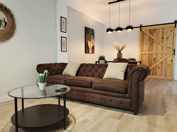 Estudio en Barrio El Molinillo - Capuchinos