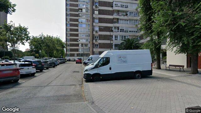 Vista de la calle de Piso en Avenida El Ferrol, 9