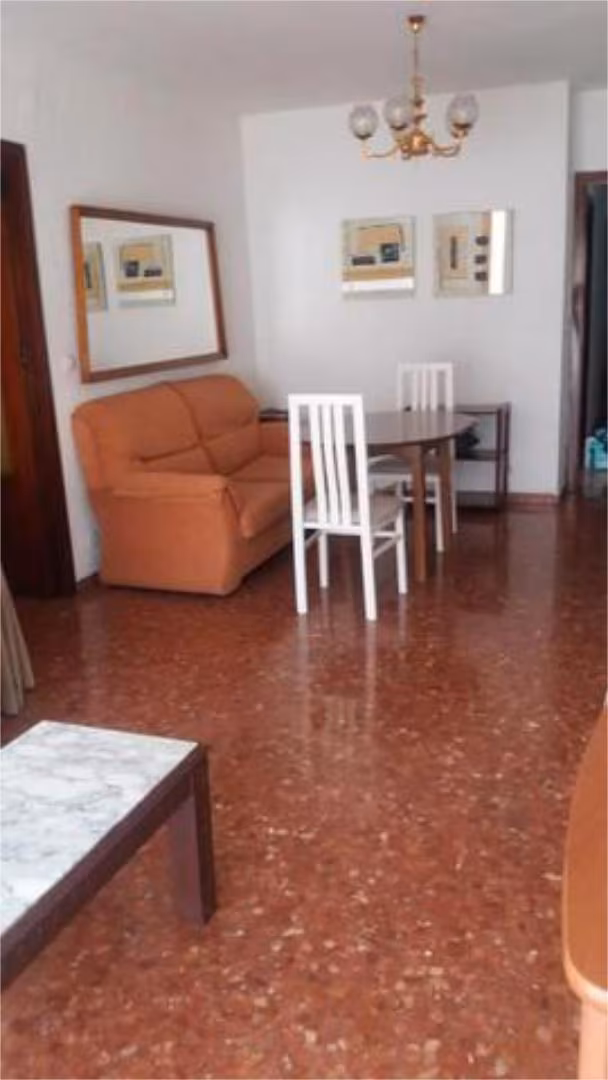 Piso en Ciudad Jardín - Foto 9
