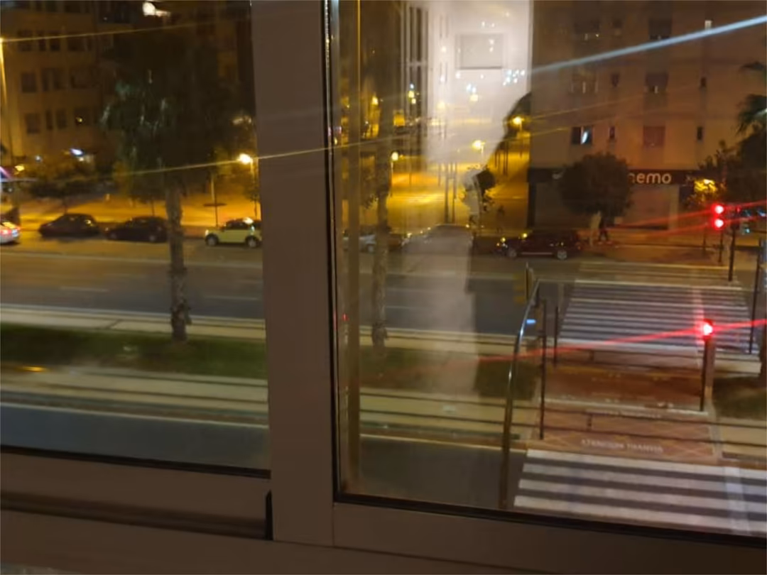 Piso en  Avenida Juan Carlos I 35 - Foto 3