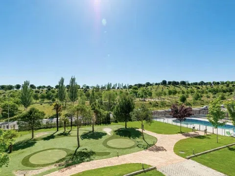 Piso en calle de Américo Castro, 114