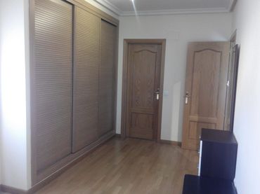 Piso en  Avenida de los Reyes Católicos 7 - Foto 9