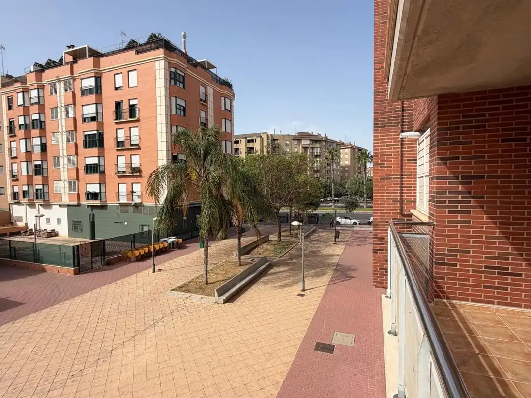 Piso en  Avenida Juan Carlos I 44 - Foto 6