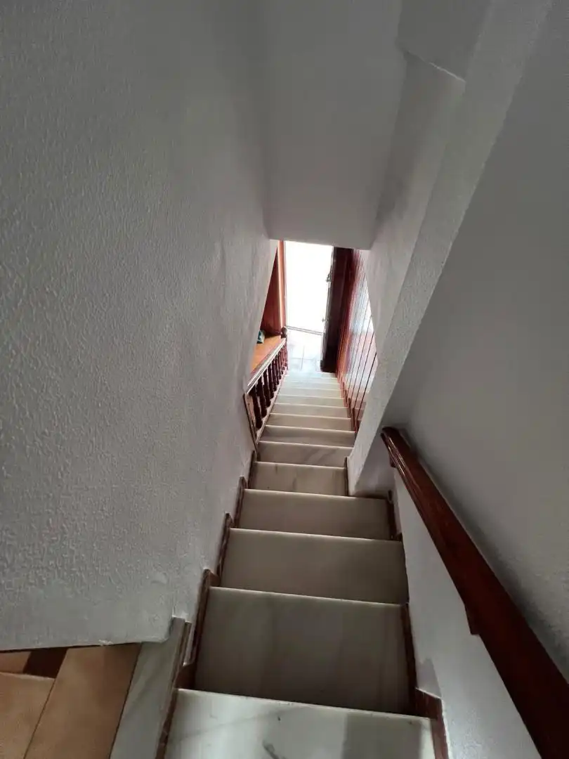 Casa adosada en  Calle Alberto Sentí 27 - Foto 4