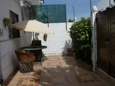 Casa adosada en  Calle Río Guadiana 21 - Foto 1
