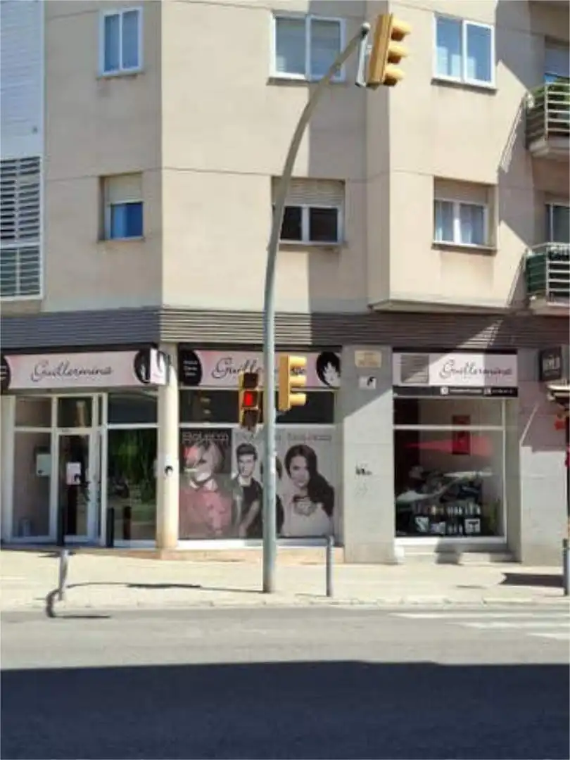 Local comercial en Centro - Foto 2