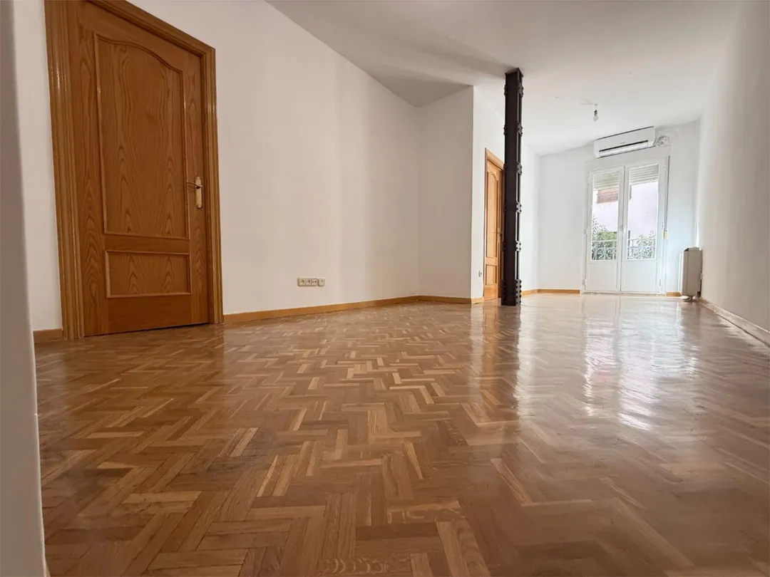 Piso en  Calle del Doctor Esquerdo 25