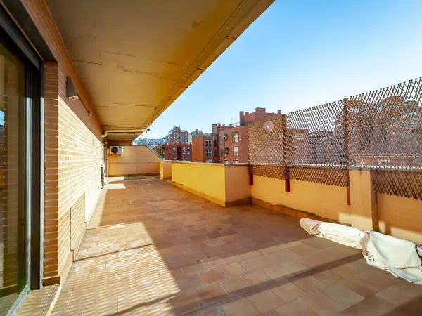 Ático en calle Rafael Bergamín, 12 - Foto 4