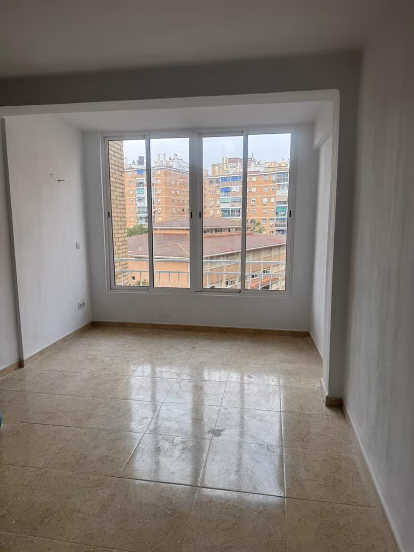 Piso en  Calle Ingeniero la Cierva 11 - Foto 8
