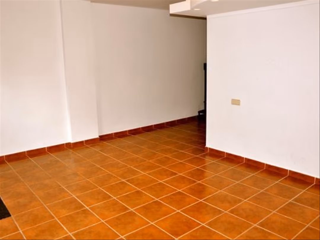 Local comercial en  Carrer d'Àngel Guimerà 45 - Foto 4