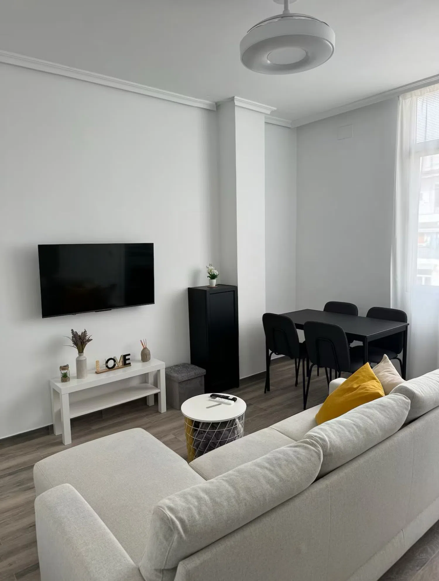 Piso en calle del Pintor Gisbert, 8 - Foto 1