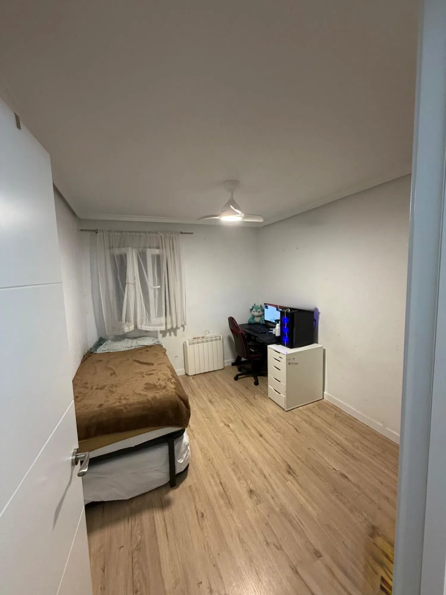 Piso en calle de José del Hierro, 56 - Foto 3