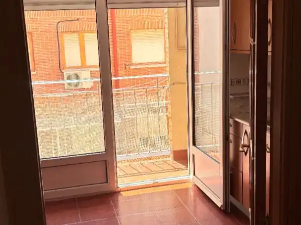 Piso en  Calle de Covadonga 15 - Foto 6