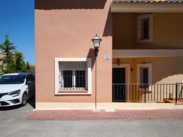 Chalet pareado en Calle de I'Aigualera, 3, Bonalba-Cotoveta, Bonalba-Cotoveta - Foto 1