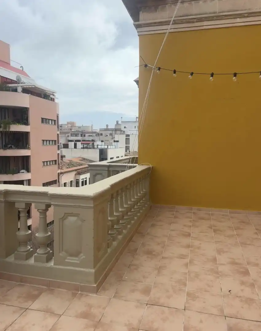 Estudio en  Carrer de Blanquerna 27 - Foto 9