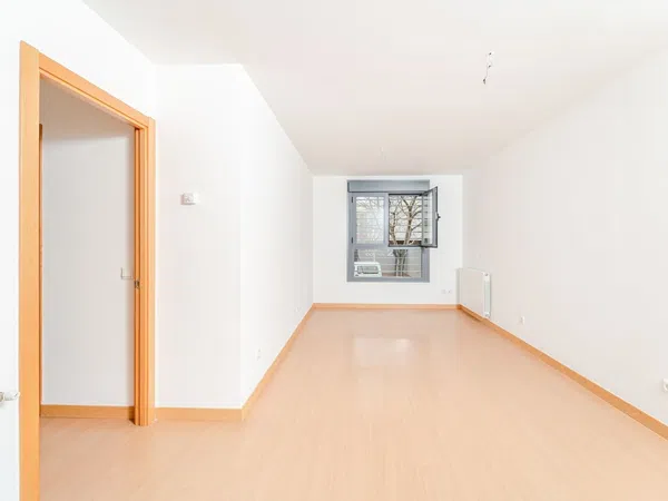 Piso en Calle de Lina Odena - Foto 2