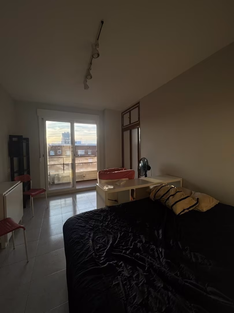 Estudio en  Calle de Mauricio Legendre 17 - Foto 5