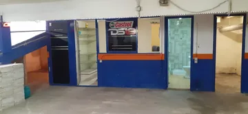 Local comercial en Cornellà de Llobregat - Foto 5