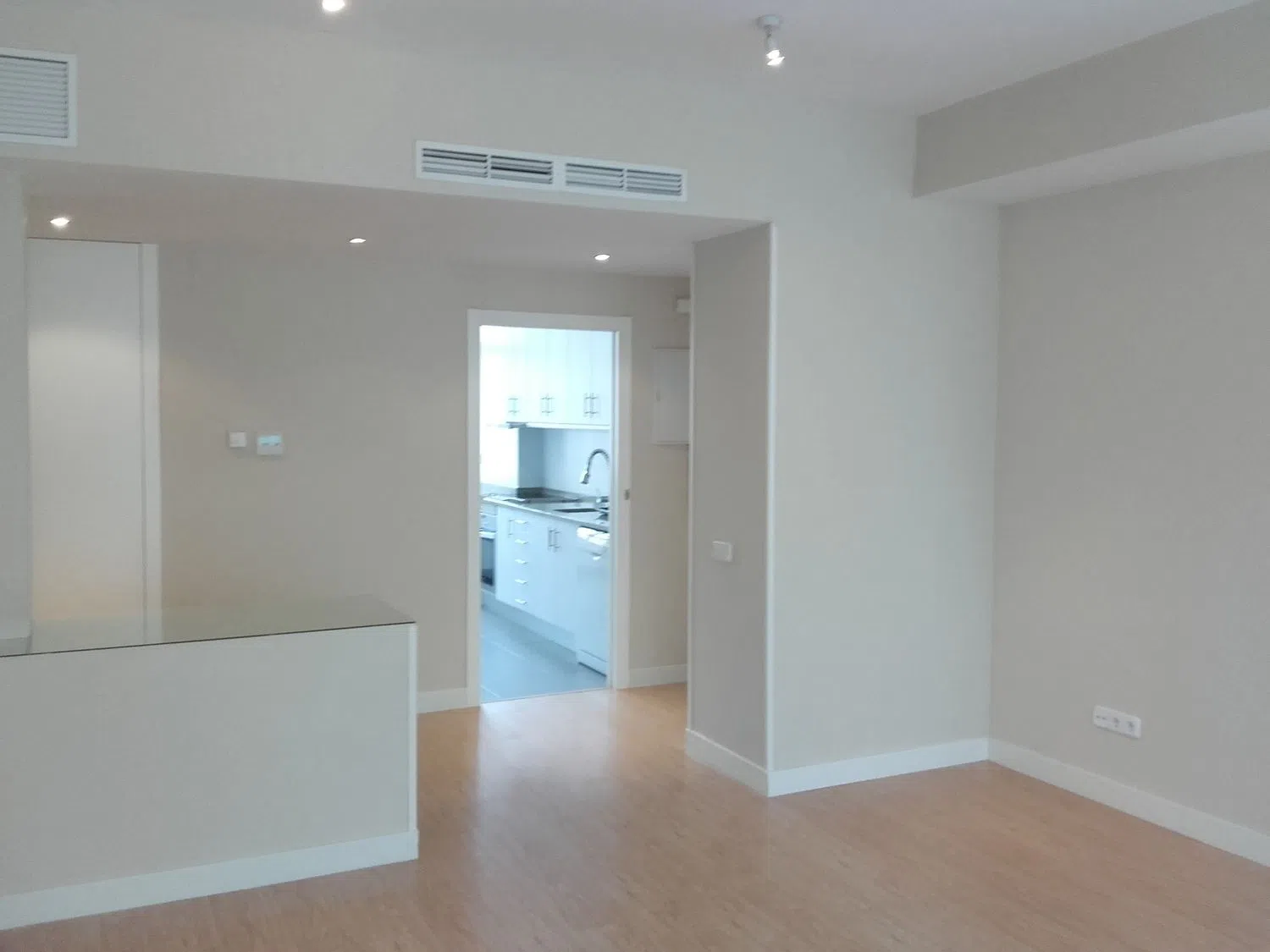 Piso en avenida de Ramón y Cajal, 79 - Foto 3