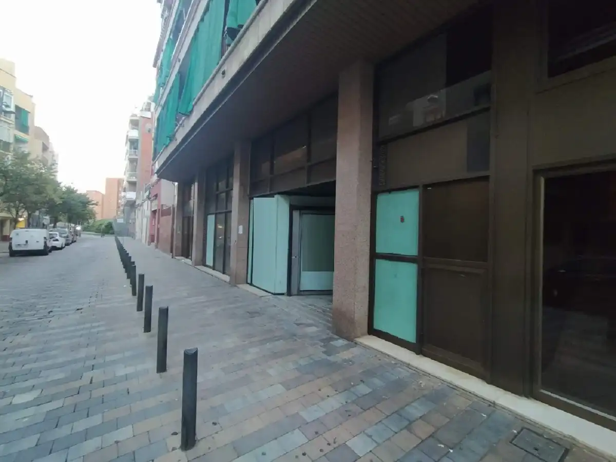 Local comercial en  C/ Víctor Balaguer - Foto 3